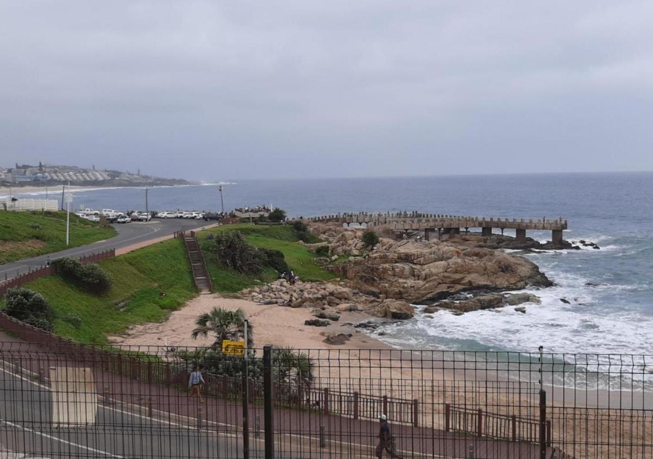 Whale Rock, Modern Beachfront Apartment Margate Exterior foto