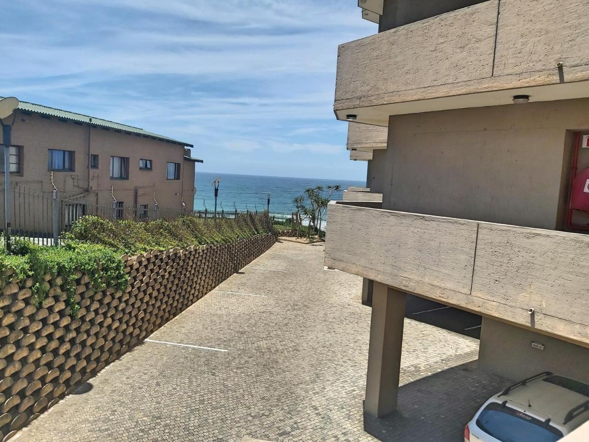 Whale Rock, Modern Beachfront Apartment Margate Exterior foto
